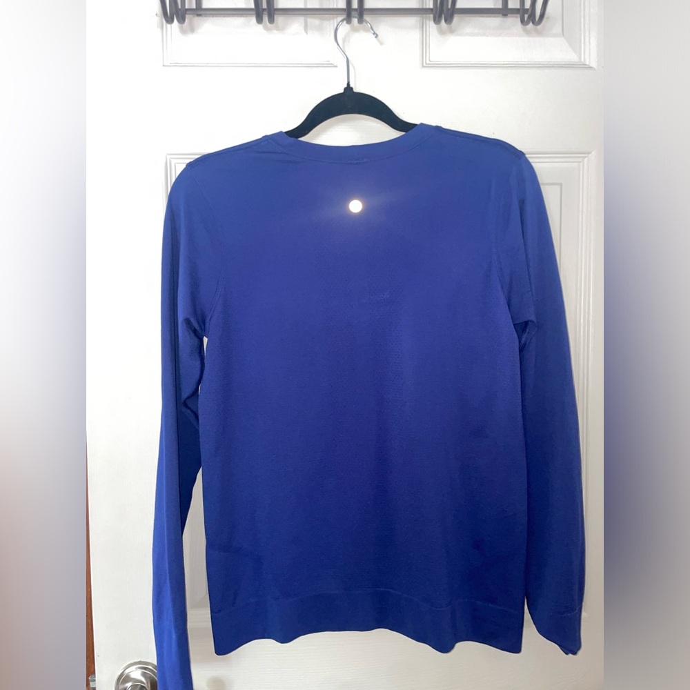 Lululemon Womena Swuftly Tech Longsleeve Crewneck Royal Blue - Picture 3 of 3